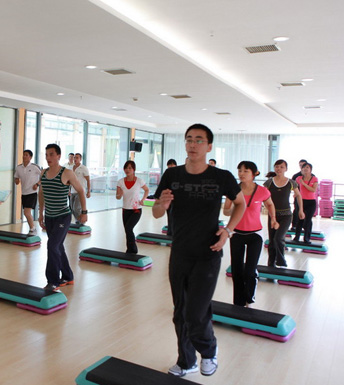 三亿体育手机版:从今天起,把孩子当成一个成年人看待吧(图1) 三亿体育手机版