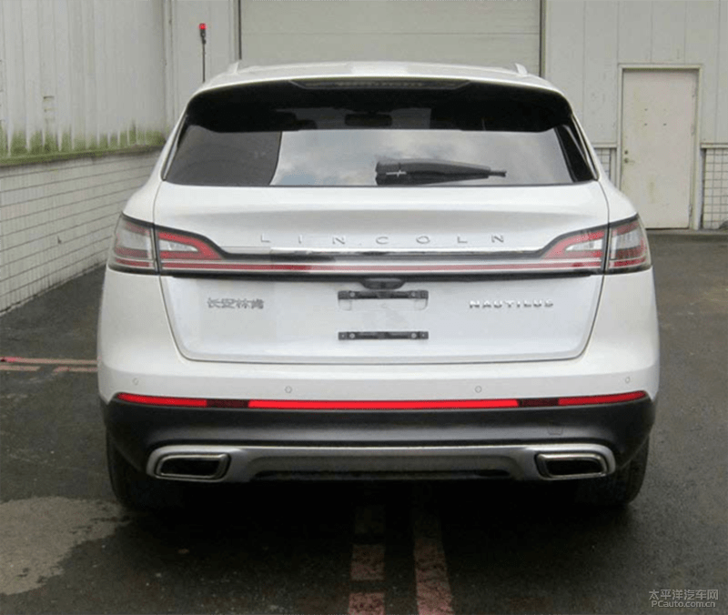 长安林肯航海家申报图曝光 提供两款动力“三亿体育手机版”(图6)
长安林肯航海家申报图曝光 提供两款动力“三亿体育手机版”(图6)