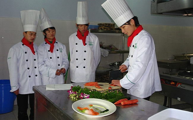 三亿体育手机版