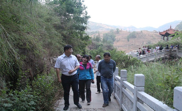 凌晨两点半‘三亿体育’(图1) 三亿体育官网