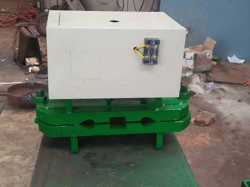 我站在阳台望风景|三亿体育手机版(图2) 三亿体育