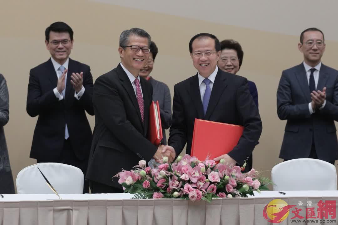 山东:山东乳山探索建立牡蛎质量安全追溯体系-三亿体育官网(图1) 三亿体育官网