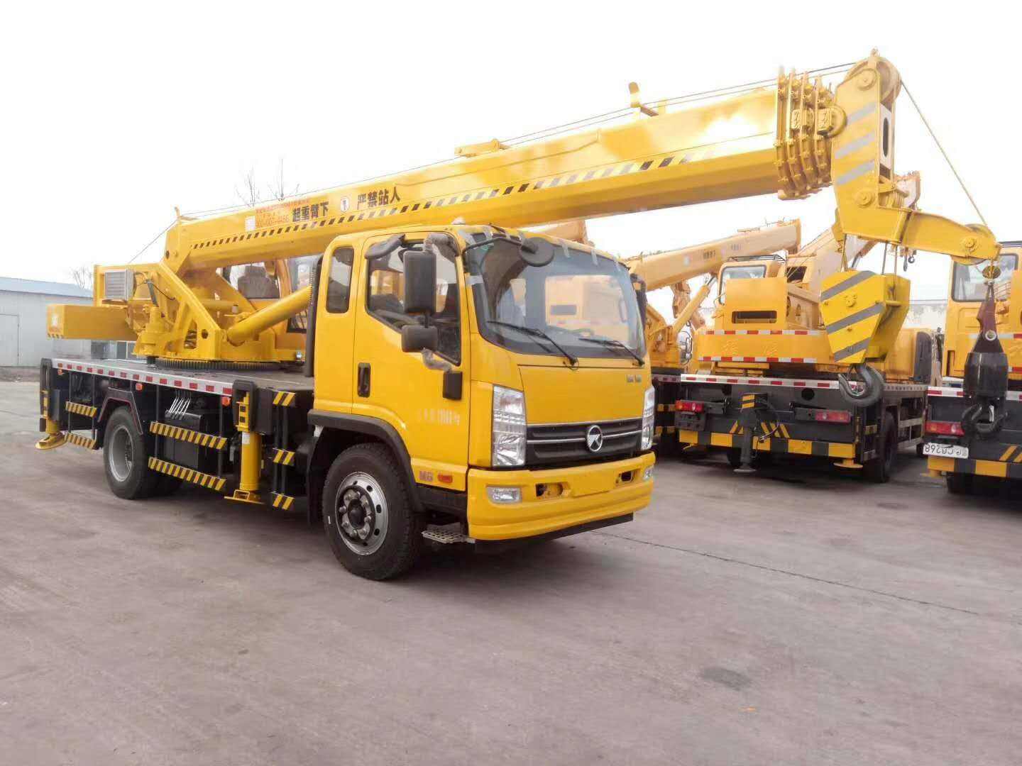 三亿体育手机版-上了年纪才知道,中二不是病,是命(图2) 三亿体育手机版